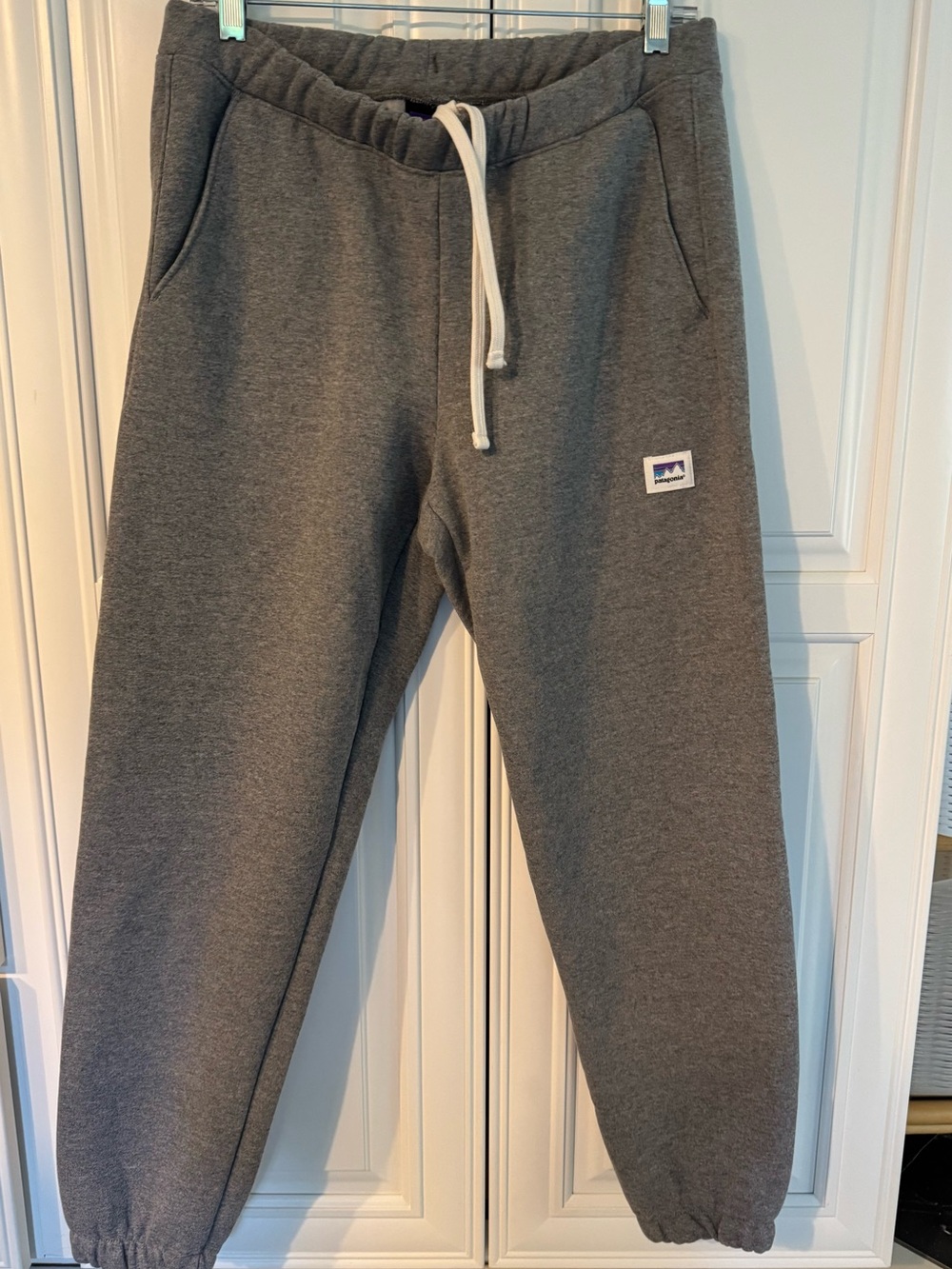 Women’s Patagonia Gray Fleece Jogger Pants - Comfort Fit size Small